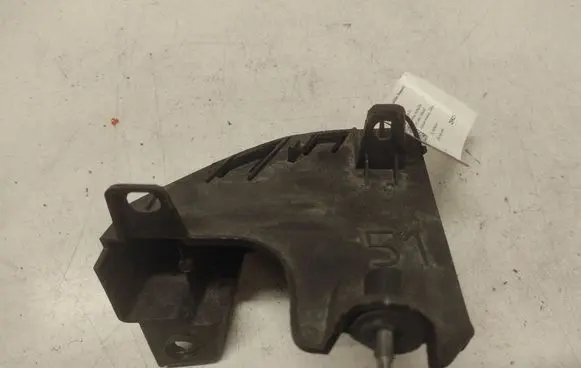 Citroen C4 I Bumper support mounting bracket corner 9652703480
