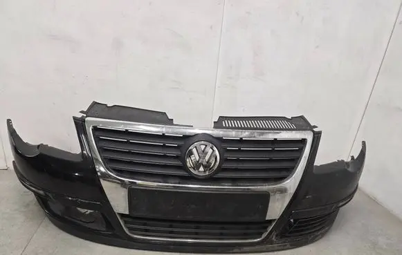 Volkswagen PASSAT B6 Front bumper 3C0807221