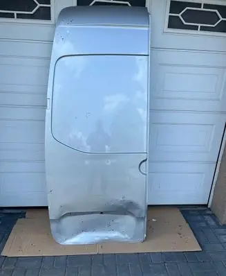 Mercedes-Benz Sprinter W907 W910 Back/rear loading door A9077421800
