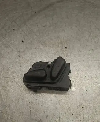 Mercedes-Benz E W210 Seat control switch 2108213851 03463825
