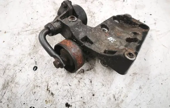 BMW 3 E46 Generator/alternator bracket 