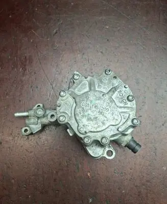 Volkswagen PASSAT B6 Fuel injection high pressure pump 038145209M