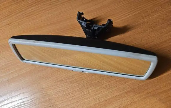 Volkswagen PASSAT B6 Rear view mirror (interior) E1010839