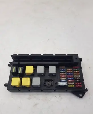 Volkswagen Crafter Fuse module 9065450201 HVW9065450201