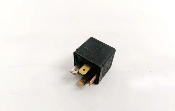 Audi 100 200 5000 C3 Other relay 431951253H 0332014156