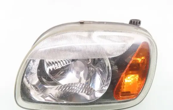Nissan Micra Headlight/headlamp 89004679 260601F511