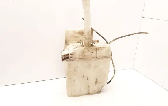 Toyota Corolla E120 E130 Windshield washer fluid reservoir/tank