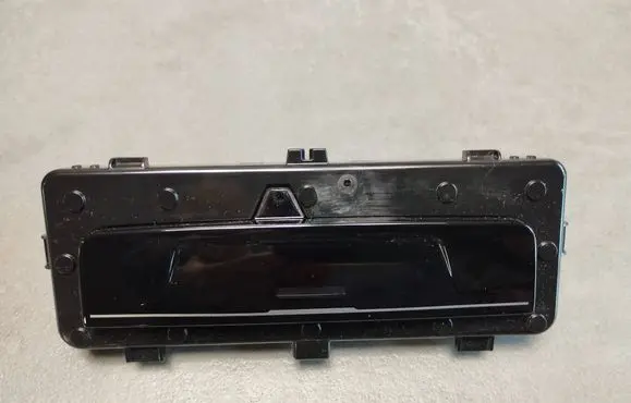 Volkswagen Tiguan Other devices 5QS907049