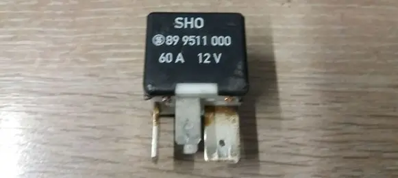 Audi A4 S4 B5 8D Other relay 899511000 443951253J
