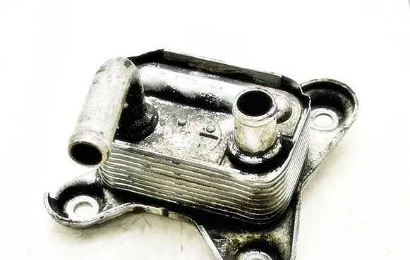 Ford Focus Engine oil radiator 7483448654