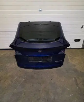 Tesla Model Y Tailgate/trunk/boot lid 