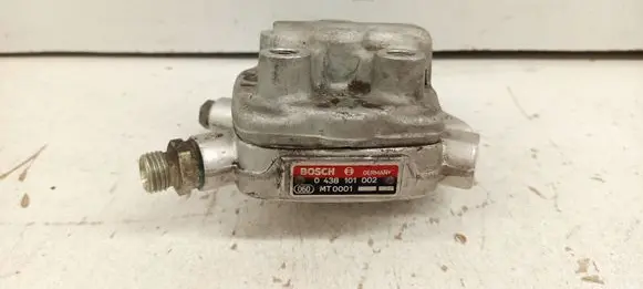 Mercedes-Benz 190 W201 Fuel injection (other) 0438101002