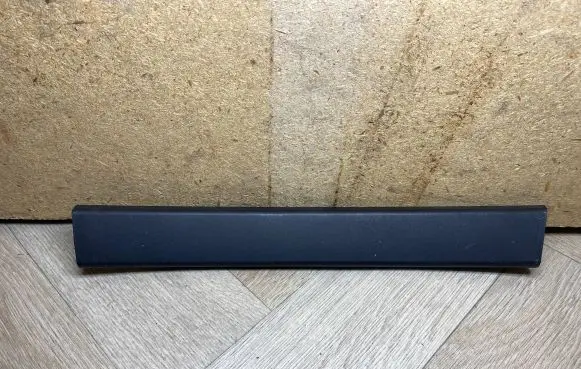 Other rear door trim element