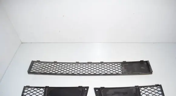 BMW 7 F01 F02 F03 F04 Front bumper lower grill 7186505 7186506 51117186505