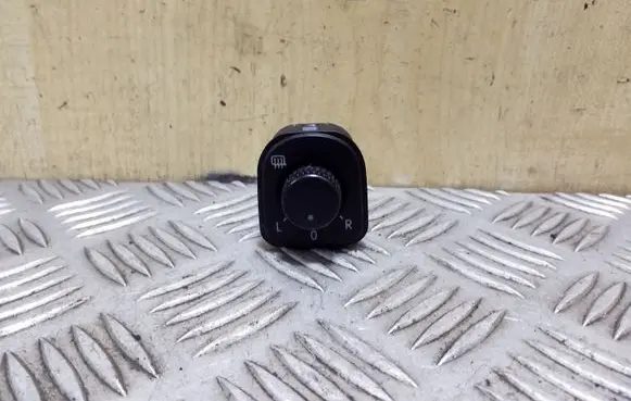Volkswagen Golf VI Wing mirror switch 1K0959565L