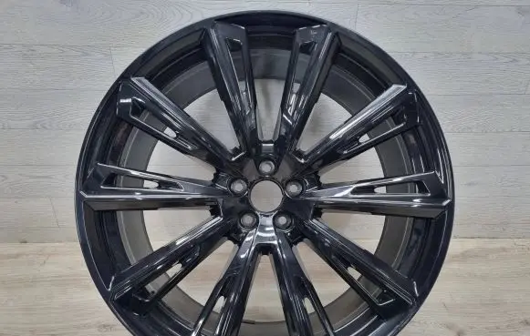 Audi Q8 R23 light alloy rim 4M8601025R