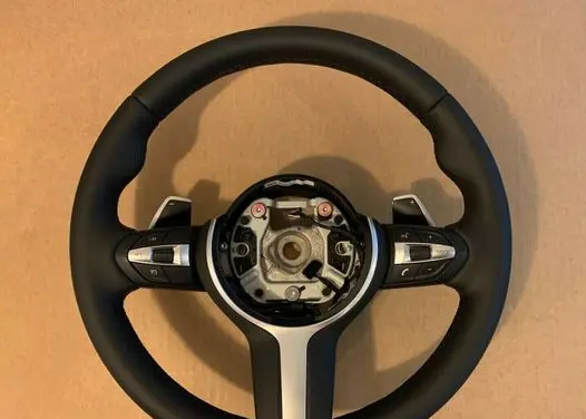 BMW X4 F26 Steering wheel 32307847455 32307851499