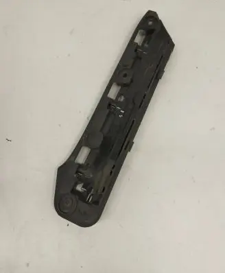Volkswagen Touran I Front bumper mounting bracket 1T0807936