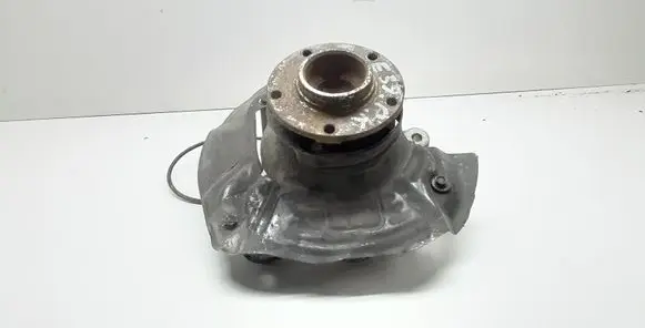 BMW 5 E39 Front wheel hub spindle knuckle