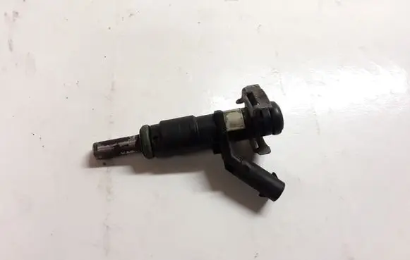 Mercedes-Benz CLS C219 Fuel injector A2720780249