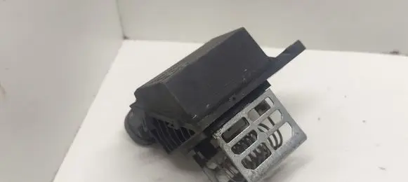 Citroen Berlingo Coolant fan relay 9830143880