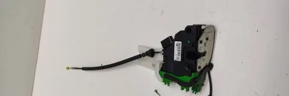 KIA Carens III Front door lock 81310a4010