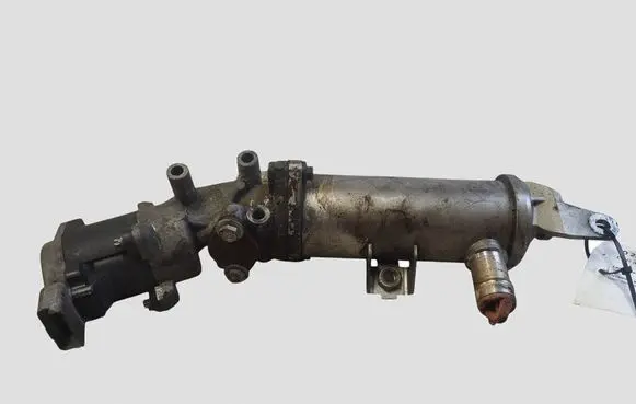 Land Rover Discovery 3 - LR3 EGR valve 7H2Q9Y493CD 216045383