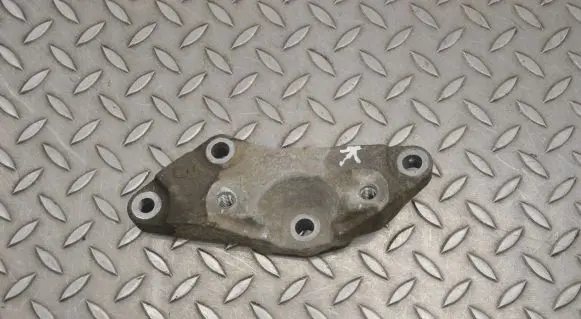 Volvo S80 Engine mounting bracket 6G927M125FB