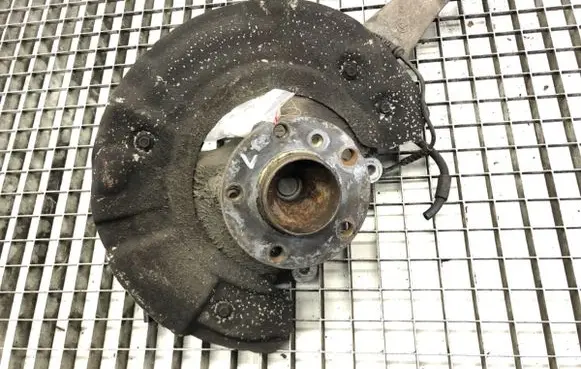 BMW 7 F01 F02 F03 F04 Front wheel hub spindle knuckle