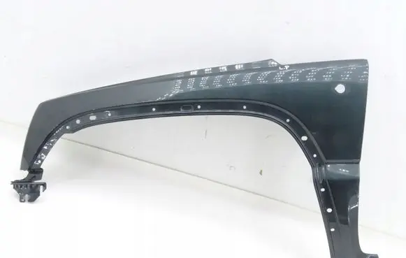 Jeep Cherokee III KJ Fender