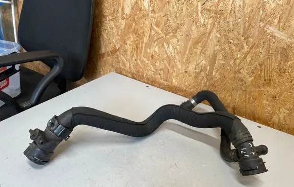 Audi A5 8T 8F Engine coolant pipe/hose 8K0122293F 4F0122293A 8K0121049AF