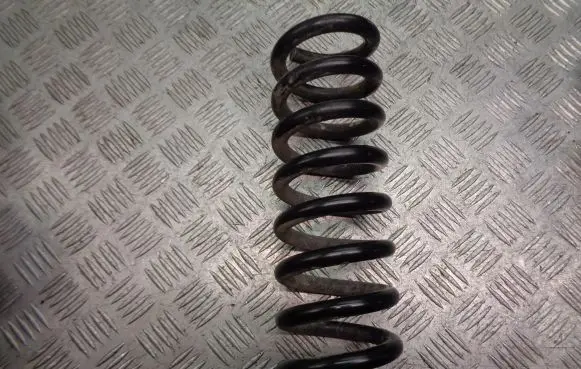 Mercedes-Benz Vito Viano W638 Rear coil spring