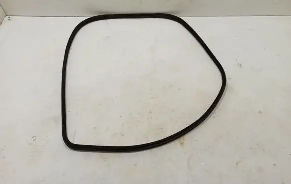 Land Rover Evoque I Front door rubber seal LR048307