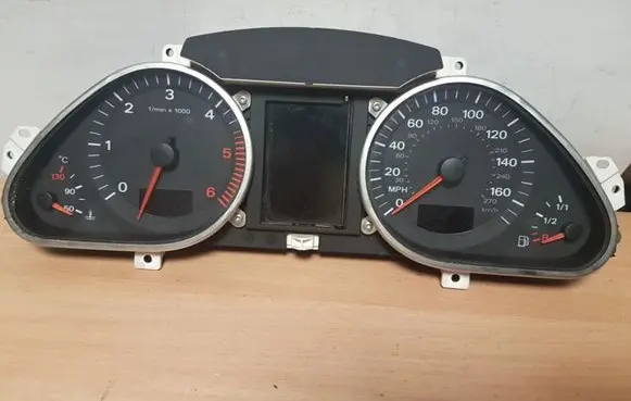 Audi A6 S6 C6 4F Speedometer (instrument cluster) 4F0920982T