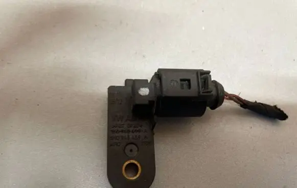 Volkswagen PASSAT B7 Sensor 5N0945459A