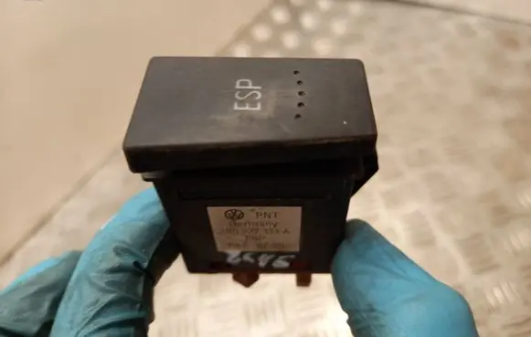 ESP (stability program) switch