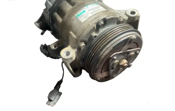 Volvo XC60 Air conditioning (A/C) compressor (pump) 31315453