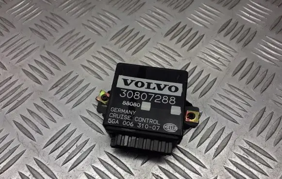 Volvo S40, V40 Cruise control relay 30807288