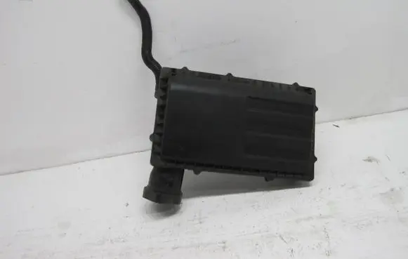 Volkswagen PASSAT B8 Air filter box 6C0129601J 6C0129607L 6C0183A