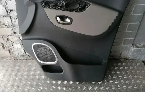 Renault Trafic III (X82) Front door card panel trim 1409253X 809005451R 1409259X