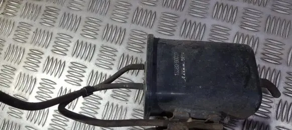 Active carbon filter fuel vapour canister