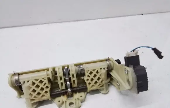 Mercedes-Benz E W211 Seat back rest lock catch 