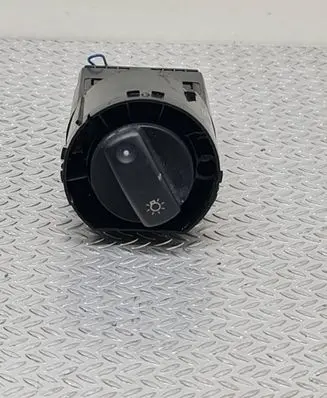 Audi A4 S4 B7 8E 8H Light switch 8E0941531D