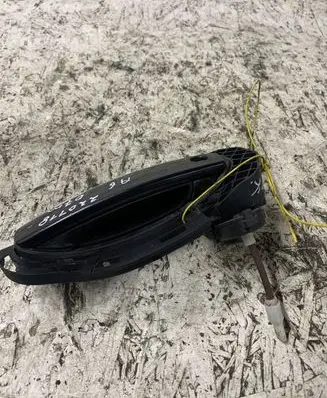 Audi A6 S6 C6 4F Front door exterior handle