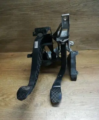 Audi A6 S6 C6 4F Pedal assembly 4F1721117B