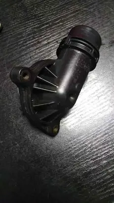 BMW 1 E81 E87 Engine coolant pipe/hose 7500597