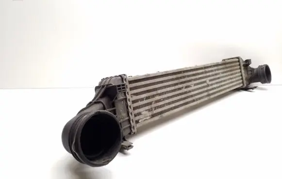Mercedes-Benz E W211 Intercooler radiator A2115001102