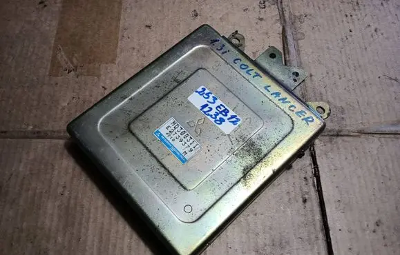 Mitsubishi Colt Engine control unit/module MD308311 E2T39379