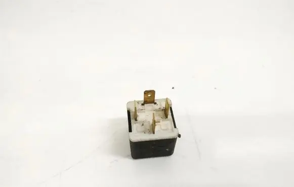 Jaguar XJ X40 Other relay 4ra00351033 4ra003510-33