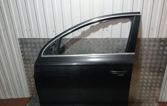 Audi Q7 4L Front door 